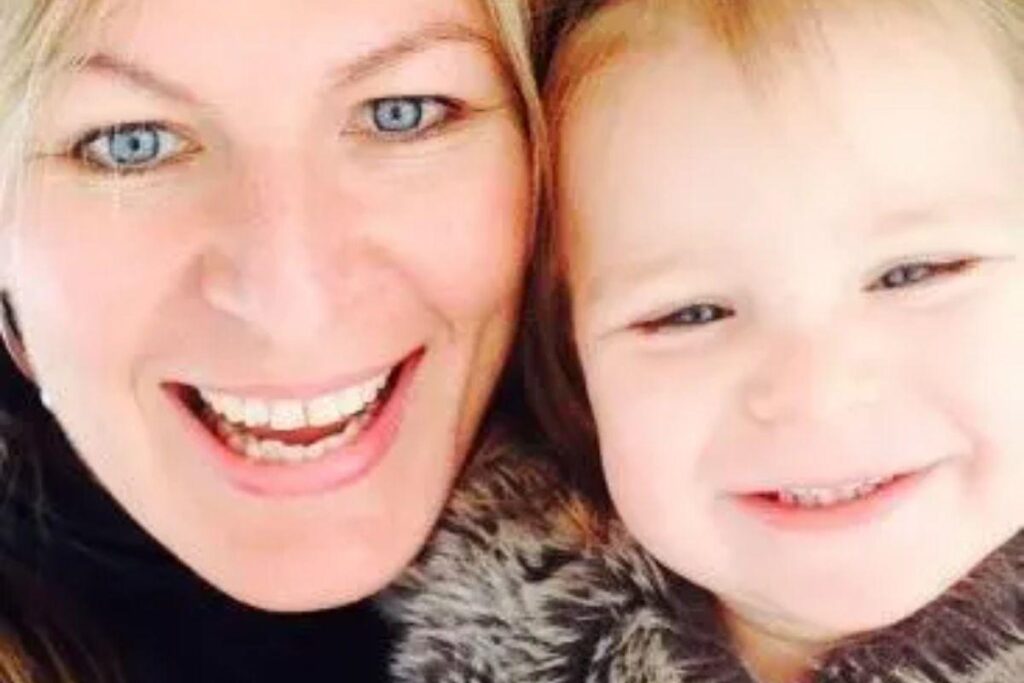 Katie ficou extremamente desapontada consigo mesma e gostaria de fazer algo para mudar a realidade de outras famílias para evitar que o mesmo acontecesse