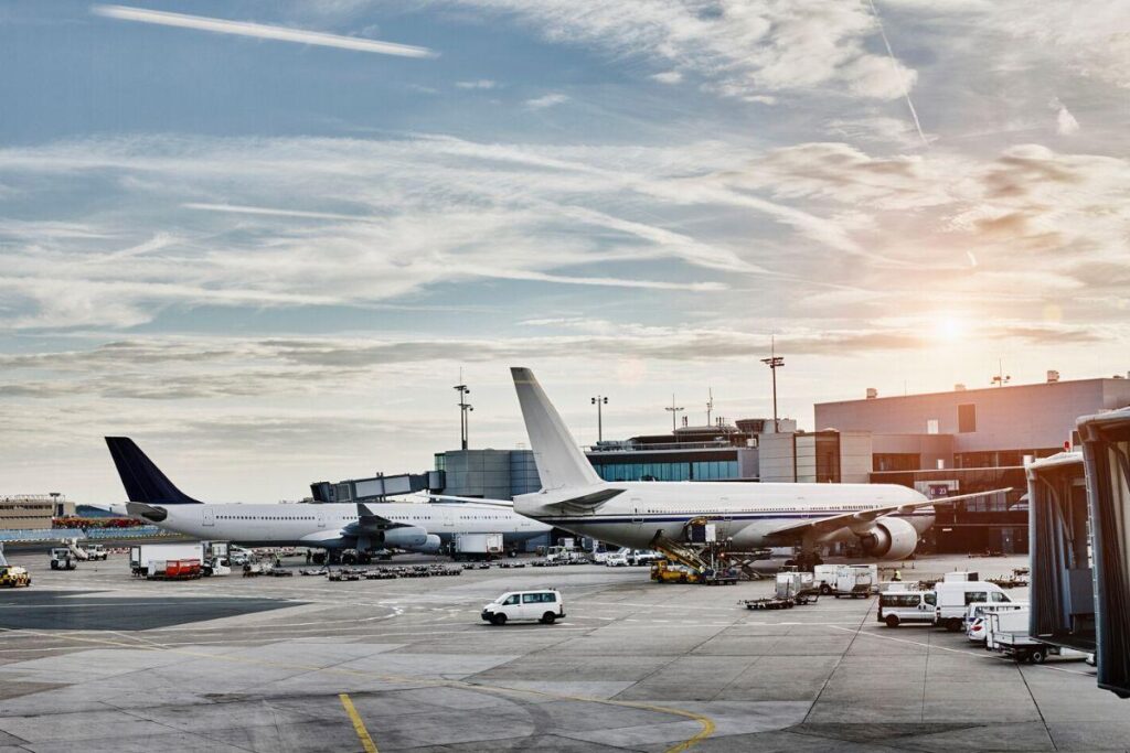 A família chamou a atenção com os sapatos