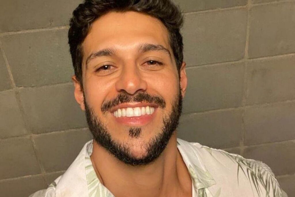 Rodrigo fez uma brincadeira com a foto de infância