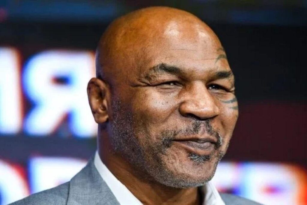 Mike Tyson disse que aprendeu a se defender nas brigas de rua em que se metia desde que a mãe morreu