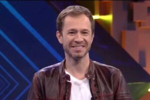 Tiago Leifert irá comentar o jogo entre Corinthias e Botafogo neste sábado, 19 de fevereiro