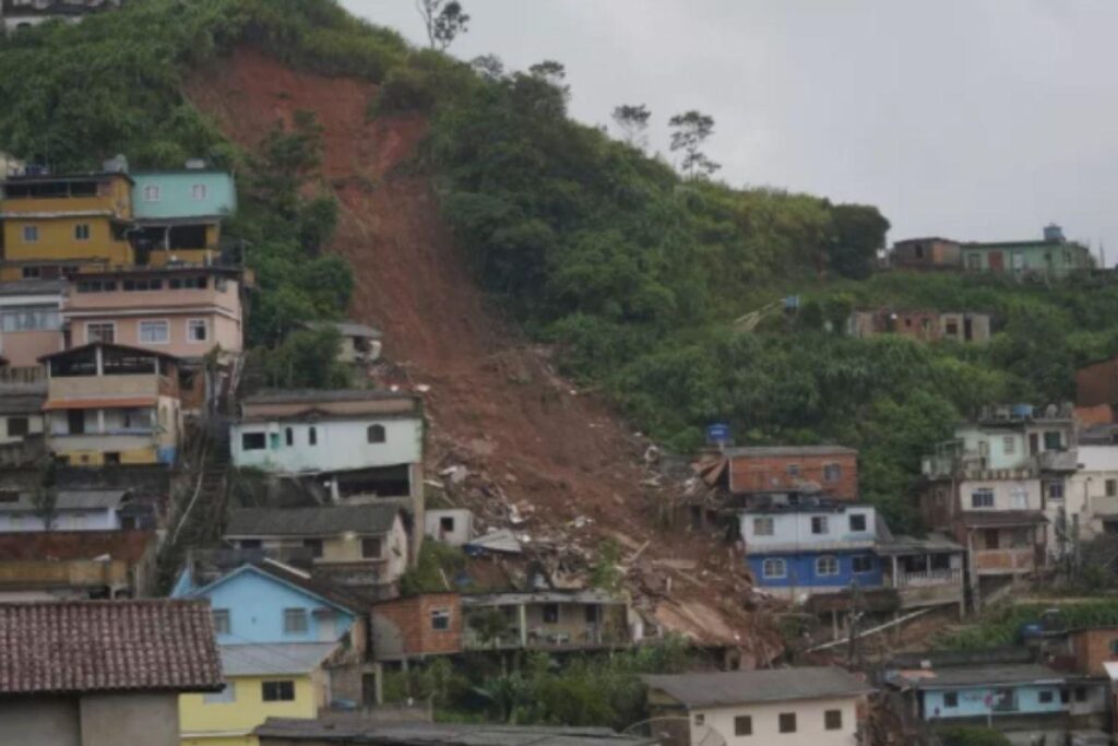 Uma avó e neta foram salvas graças uma a outra em meio as chuvas em Petrópolis