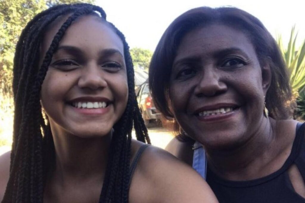 Jessilane Alves do BBB 22, junto com a família