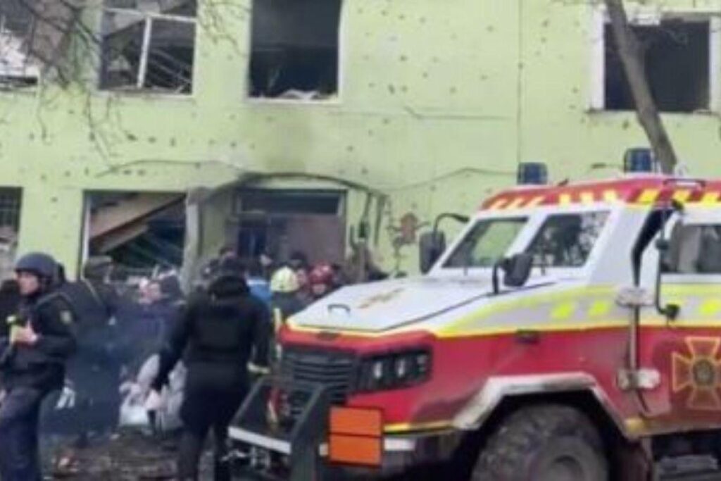 Ucrânia acusa Rússia de explodir maternidade em Mariupol