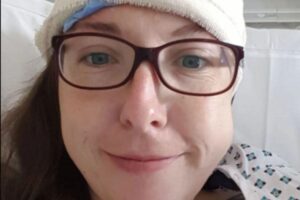 Sempre alerta! Grávida fica arrasada ao descobrir o real motivo de suas dores de cabeça