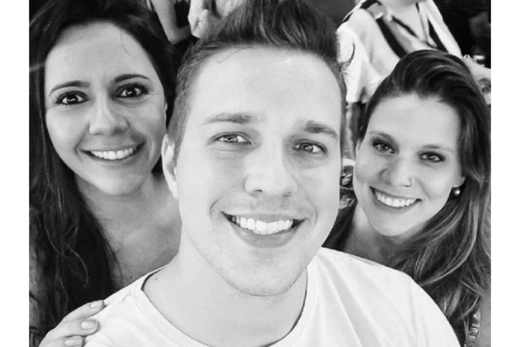 Trisal espera 1º bebê e explica como dividirá os cuidados