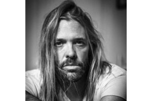 Morre aos 50 anos o músico Taylor Hawkins