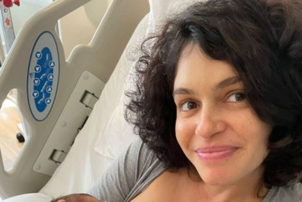 Maria Flor divide opinião dos fãs ao questionar com quem o filho se parece mais