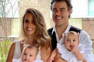 Marcella Fogaça e Joaquim Lopes comemoram 1 ano das filhas gêmeas