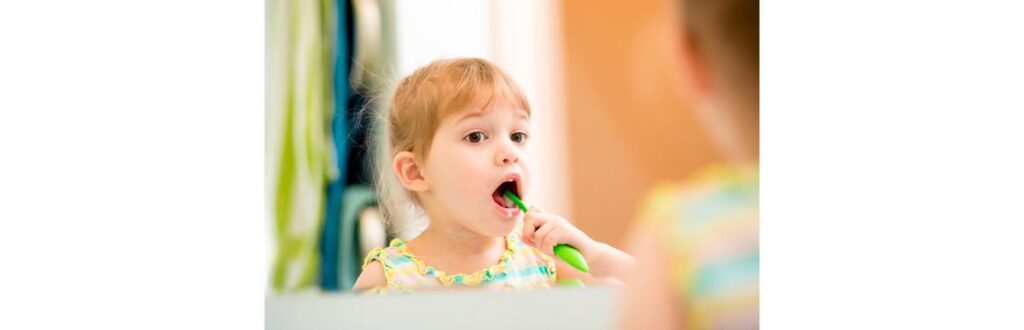 A Colgate está apresentando uma plataforma para ensinar digitalmente sobre saúde bucal