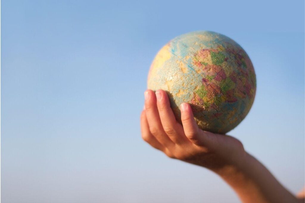 “Preta de Ébano” mostra a forte relação de uma mãe com sua filha