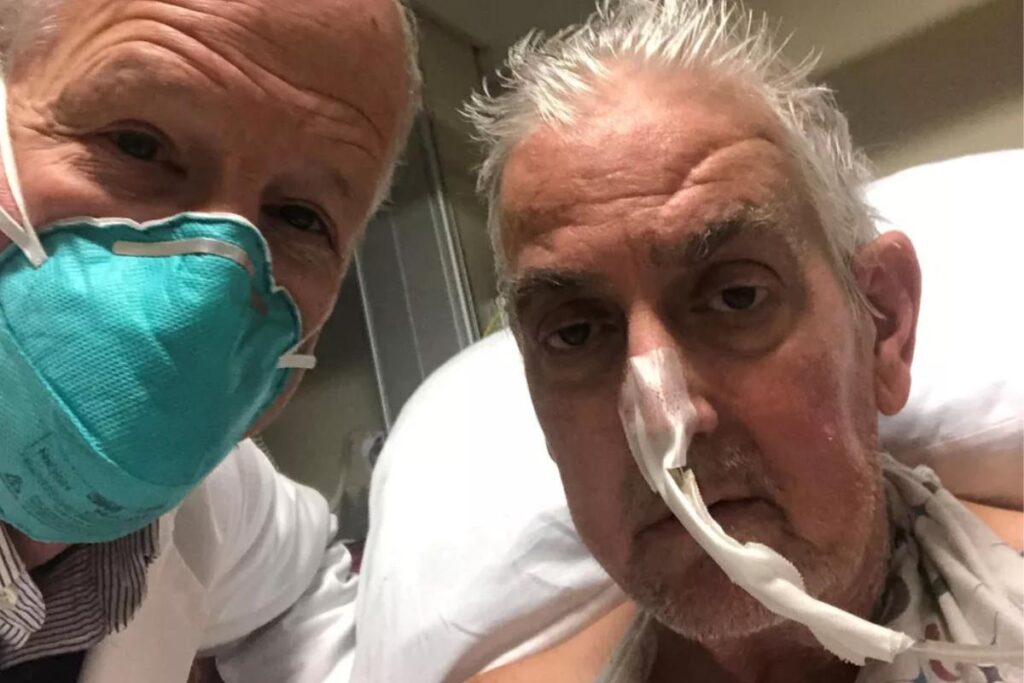 A operação de David Bennett, de 57 anos, durou cerca de oito horas