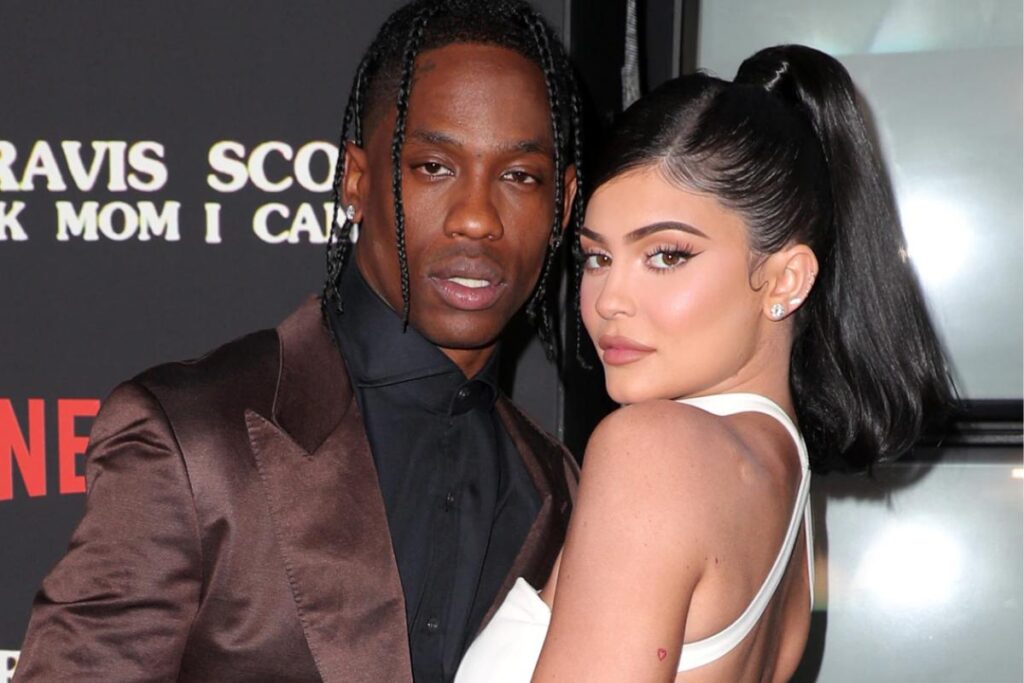 Kylie Jenner mudou o nome do filho com Travis Scott