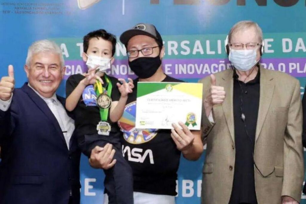 Miro é o mias jovem a descobrir um asteroide no mundo