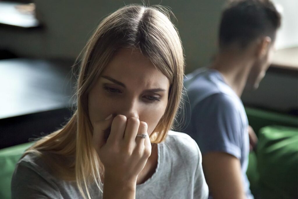 Mulher não gosta muito da sugestão do marido para o futuro nome da filha
