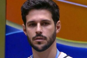 Rodrigo Mussi está estável e segue sedado após cirurgia