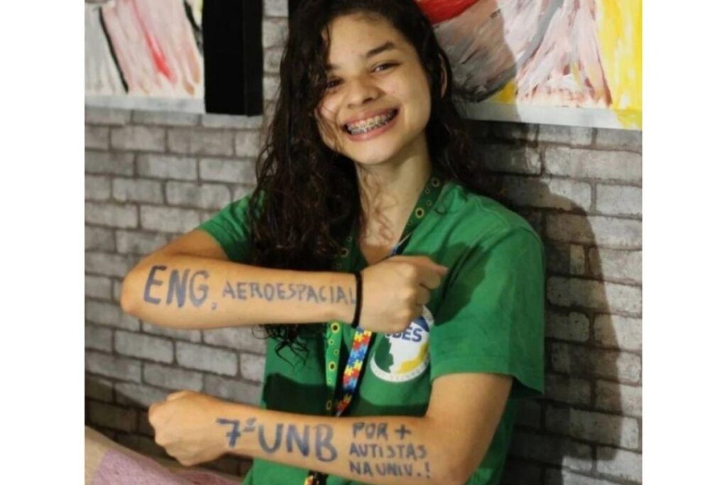 Laís Coelho tem TEA e TDAH, e passou em engenharia aeroespacial