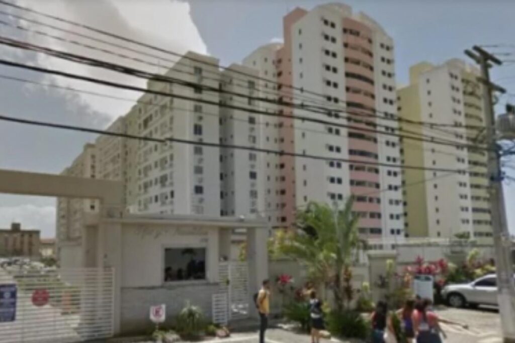 Bebê cai do 10º andar de um prédio e é socorrido por SAMU, porém, não sobreviveu