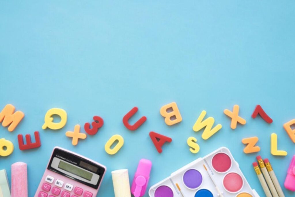 Veja brincadeiras que vão divertir seu filho e ainda ensiná-lo sobre número e cores