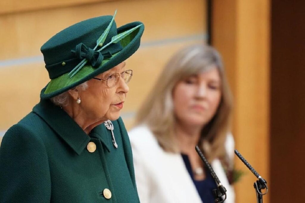 A rainha está com 96 anos