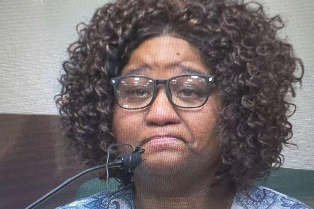 Vencedora de reality é condenada à prisão perpétua por espancar filha de 3 anos até a morte