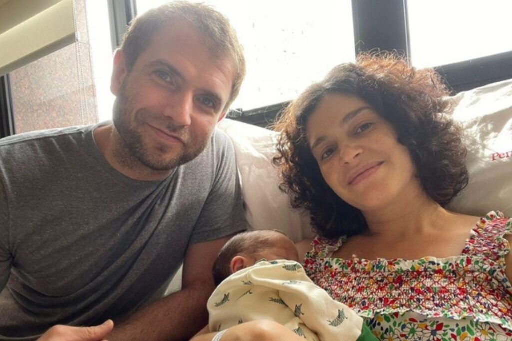 Maria Flor compartilhou fotos do filho Vicente, comemorando os 3 meses