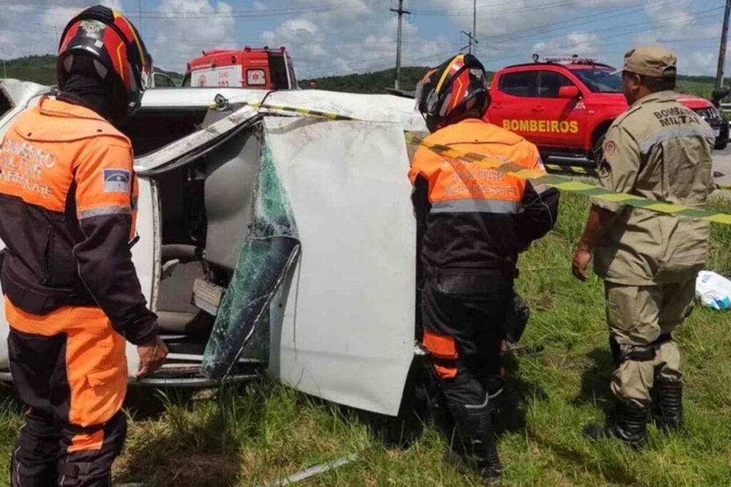 Segundo a Polícia Rodoviária Federal, a veículo não tinha cadeirinha