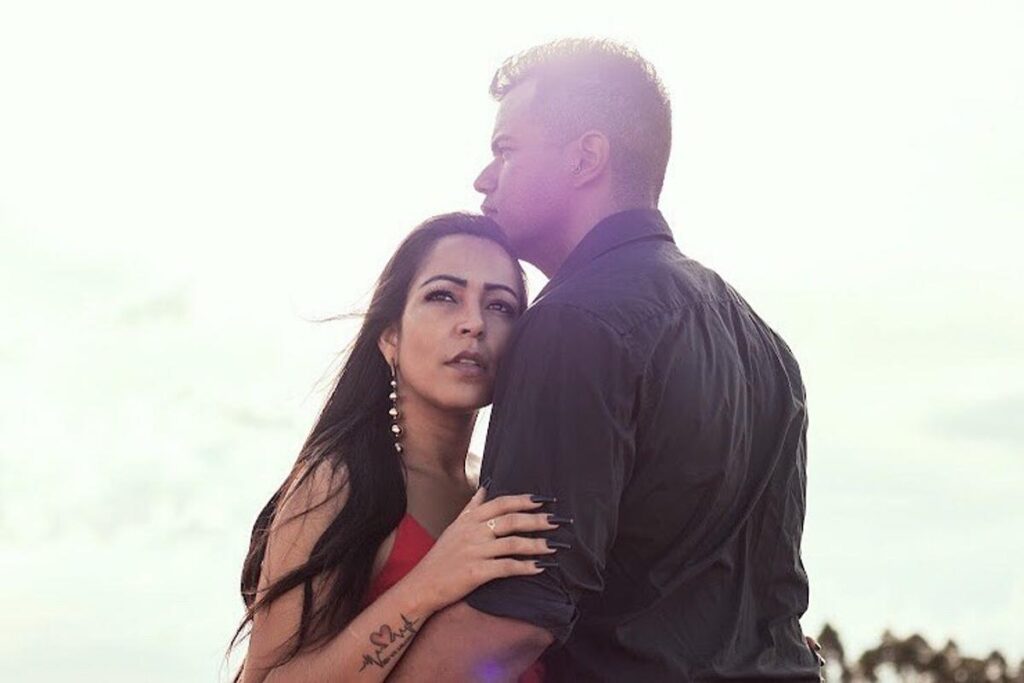 Sandra Mara Fernandes contou que vem sofrendo ataques nas redes sociais e xingamentos