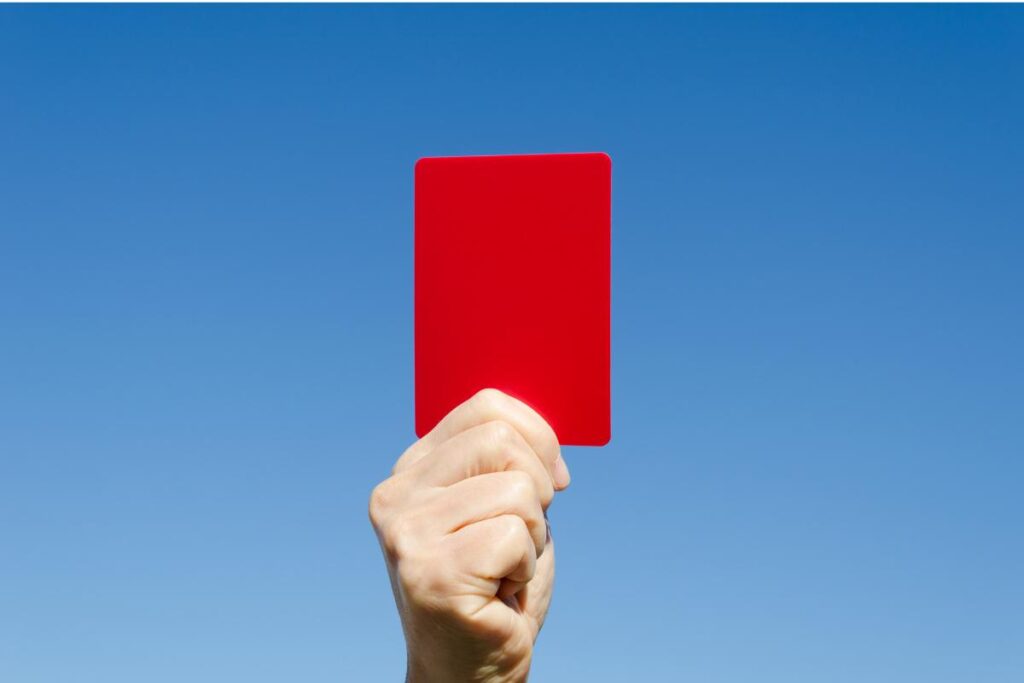 Conheça os diferentes golpes que você pode cair ao usar aplicativos de entrega e como evitá-los