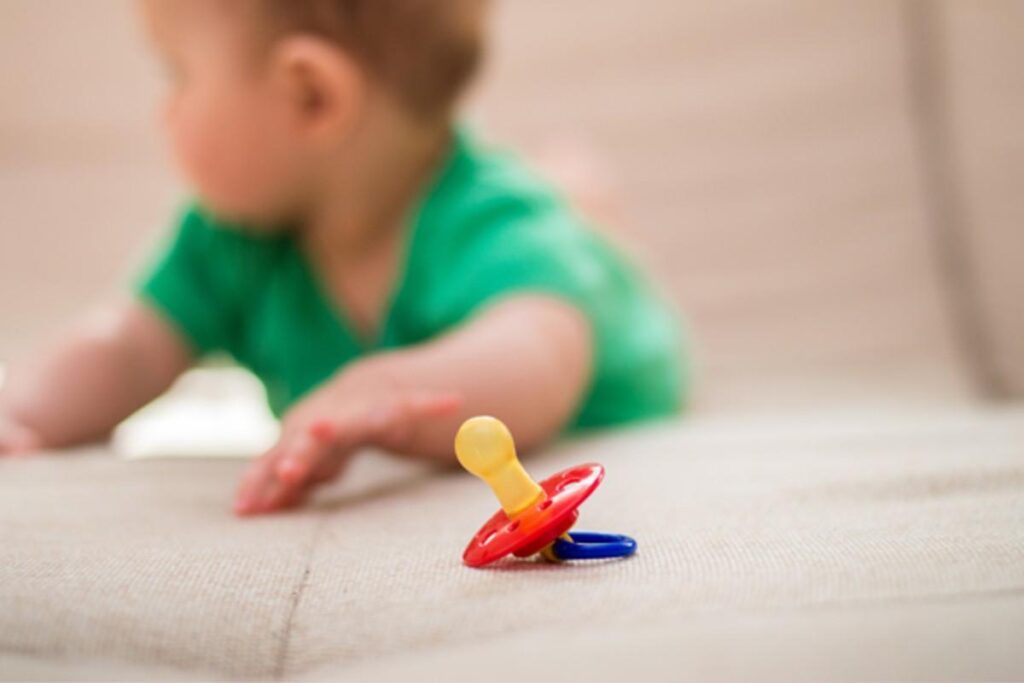 A chupeta inteligente terá diversas funções para checar a saúde do bebê