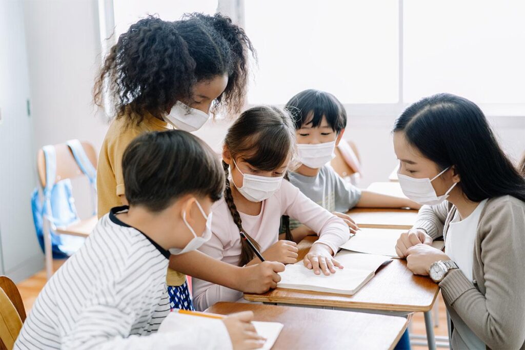 As crianças deverão usar máscaras agora nas escolas