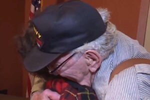 Casal que se conheceu na Guerra da Coreia se reencontra após 70 anos separados