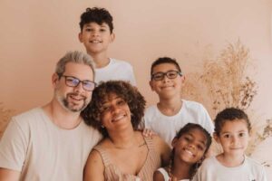 É fundamental que respeitem famílias inter-raciais