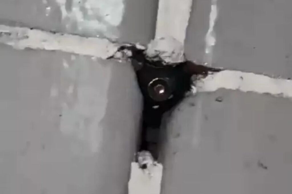 As câmeras foram encontradas no banheiro feminino e masculino