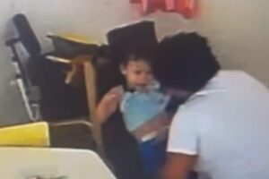 A diretora e as funcionárias da creche estão sendo acusadas de maus-tratos