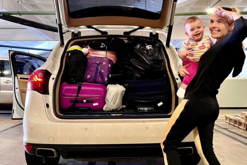 A cantora é mãe de Liz e Ivy.