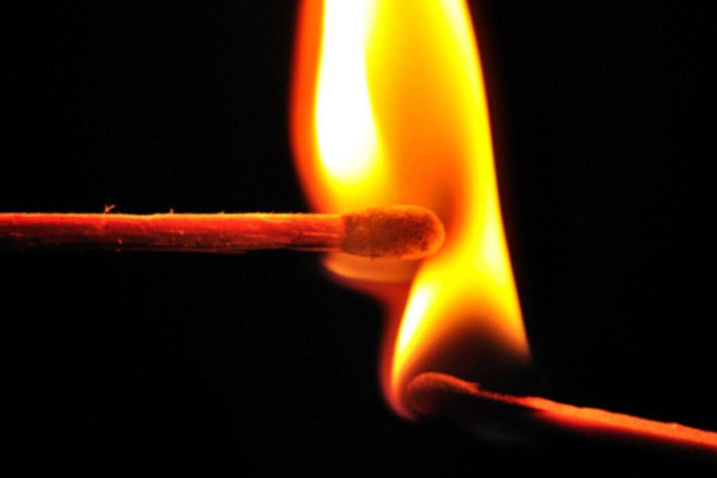 A família da criança está sendo ouvida pela polícia.