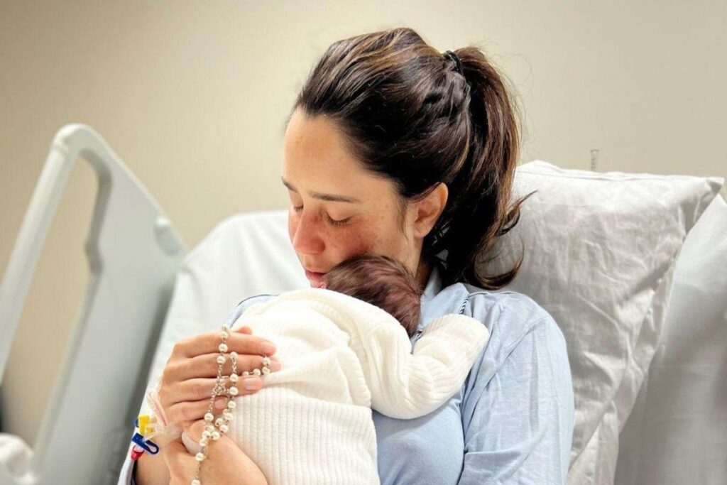 Fernanda Vasconcellos exibe barriga de grávida entrando nos meses finais da gestação