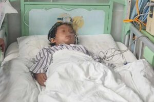 Uma sanguessuga de 15 cm foi encontrada na garganta de uma menina chinesa de 5 anos