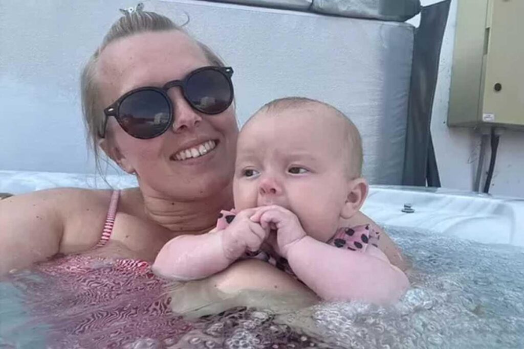 Bebê já no hospital após o parto ter acontecido em casa