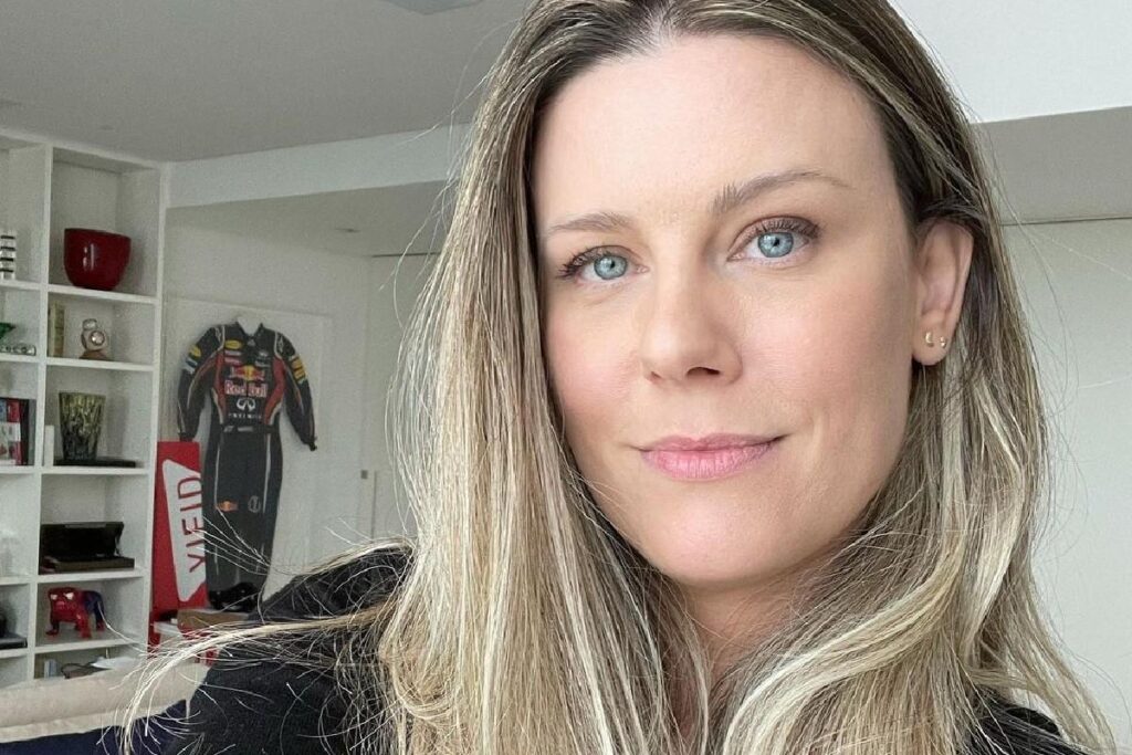 Lua apareceu dando beijos em Daiana Garbin nos stories