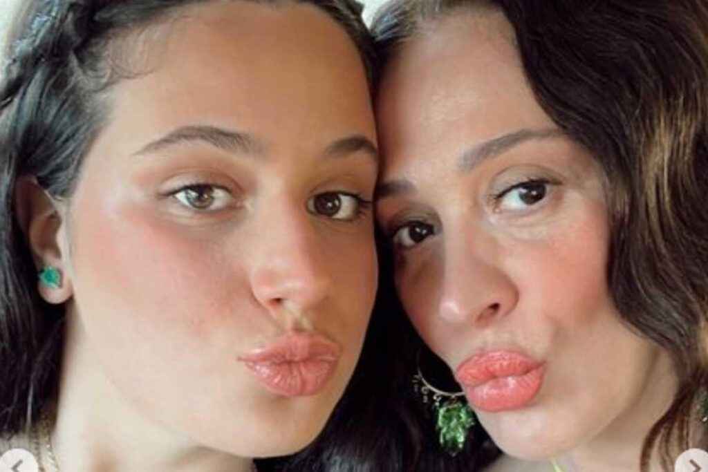 Em viagem de férias para a Itália, Claudia Raia e Sophia Raia se divertem juntas