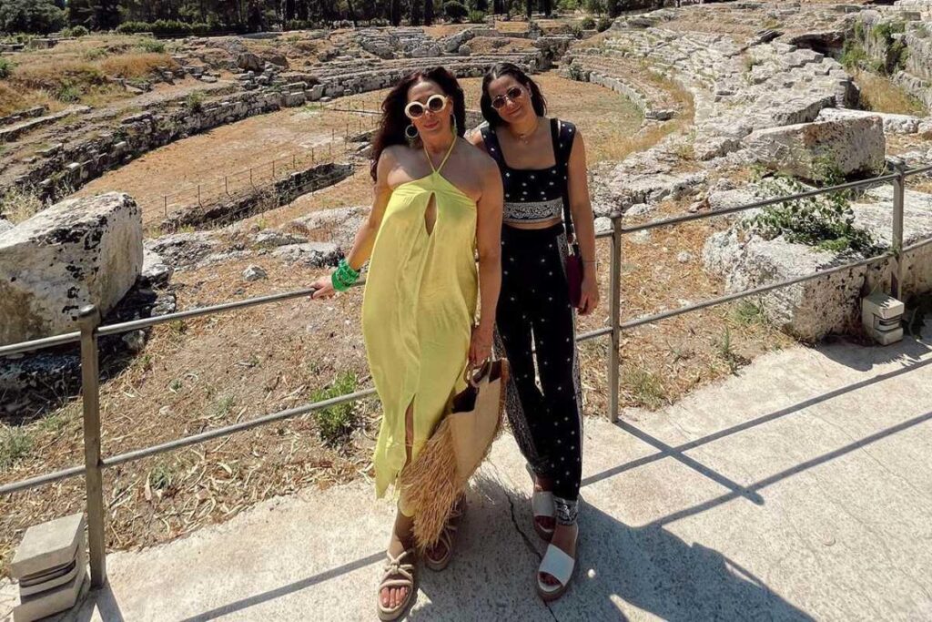 Claudia Raia e os filhos curtem férias na Itália