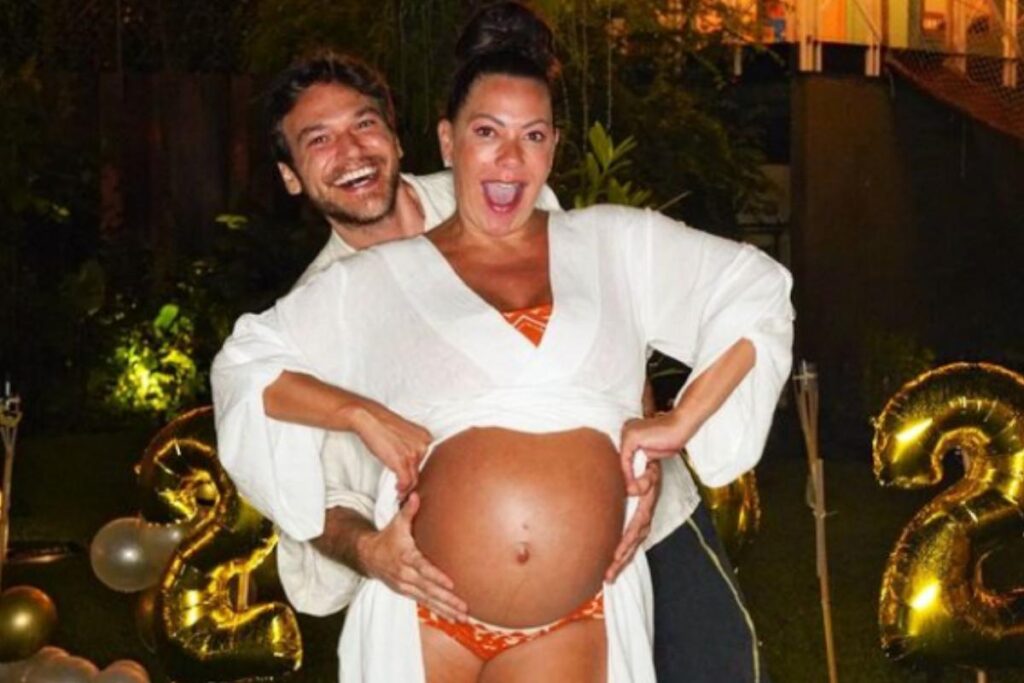 Fabíula, Emilio e os gêmeos recém-chegados