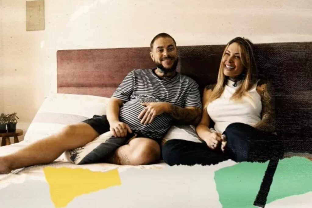 Casal no dia do nascimento de Noah, em 10 de maio de 2022