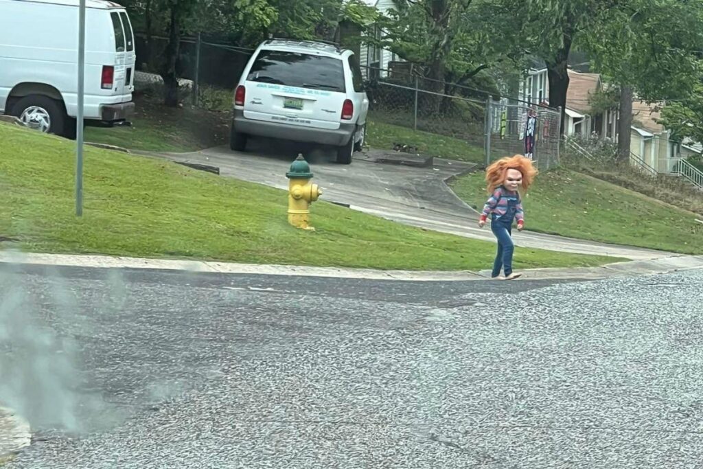 A moradora do bairro contou que pensou estar alucinando quando avistou a criança.