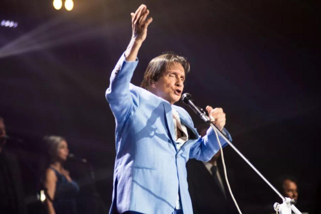 Fã relata sobre xingamentos no show de Roberto Carlos