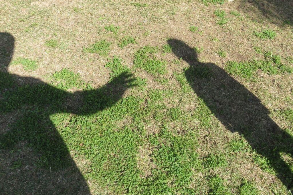 A menina contou sobre os abusos para a mãe, que denunciou o homem para a polícia