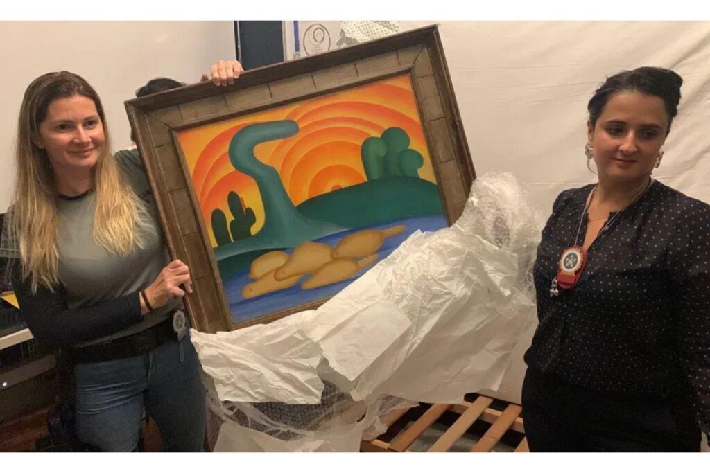 A filha aplicou um golpe contra a própria mãe