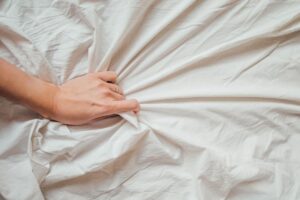 Ainda que faça parte do cotidiano de vários casais, o sexo anal ainda é alvo de desinformação e tabu